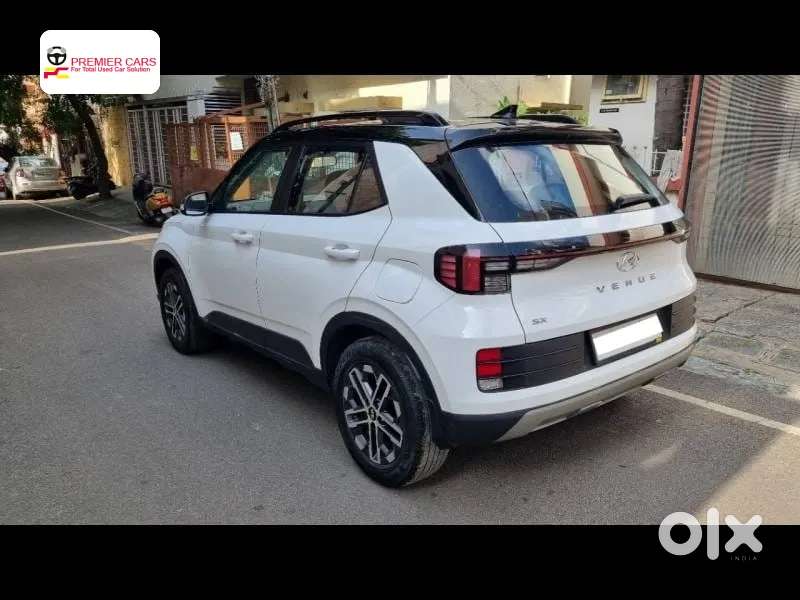 Hyundai Venue [2022-ongoing] 1.5 Crdi Sx, 2023, Diesel