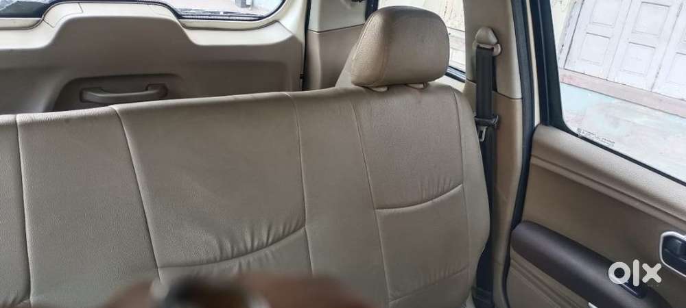 Mahindra Tuv 300 T8, 2015, Diesel