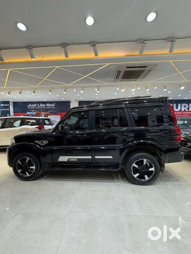 Mahindra Scorpio Classic 2.2 S 11 Mt 7 Str, 2023, Diesel
