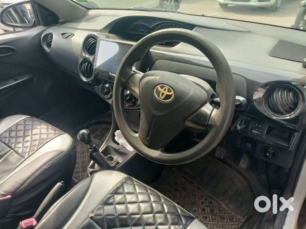 Toyota Etios Cross 1.2l G, 2015, Petrol