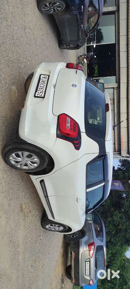 Maruti Suzuki Swift Vxi Ags, 2023, Petrol