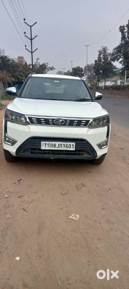 Mahindra Xuv300 W6 Amt Diesel, 2022, Diesel