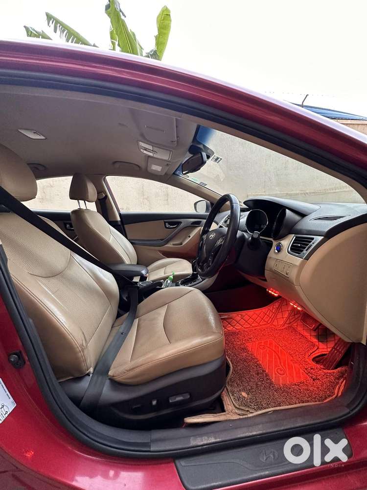 Hyundai New Elantra 1.8 Sx (o) At Vtvt, 2015, Petrol