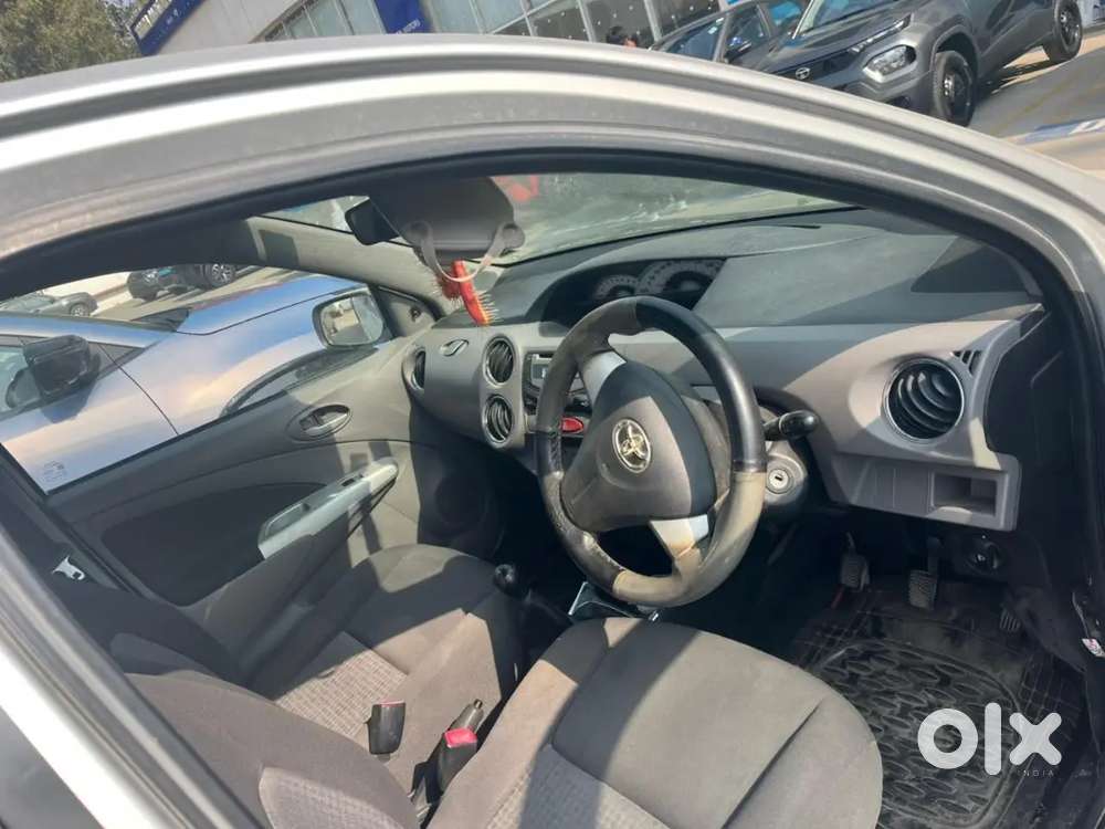 Toyota Etios 1.5 Vx 2011 Car