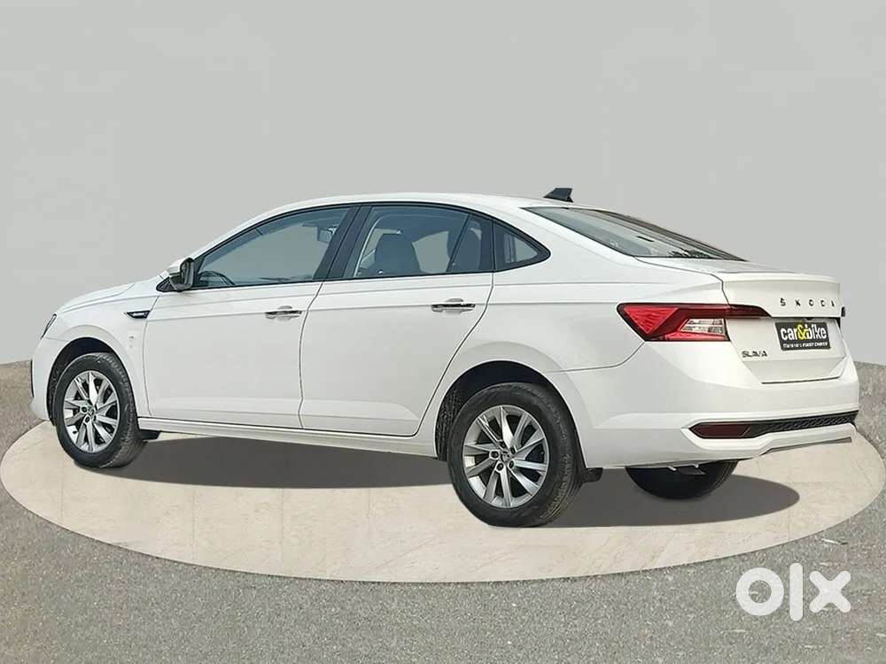 Skoda Slavia Ambition 1.0l Tsi At, 2023, Petrol