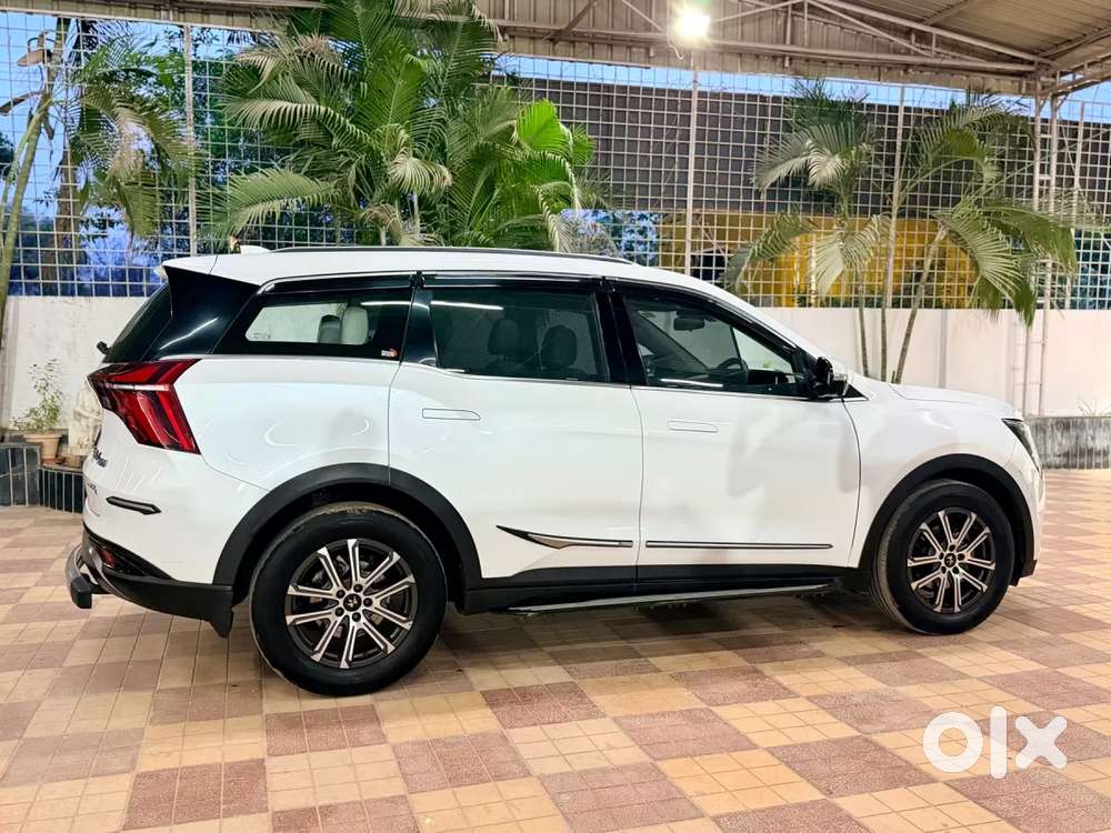 Mahindra Xuv700 2.2 Ax 7 Diesel At Luxury Pack Str Awd, 2025, Diesel