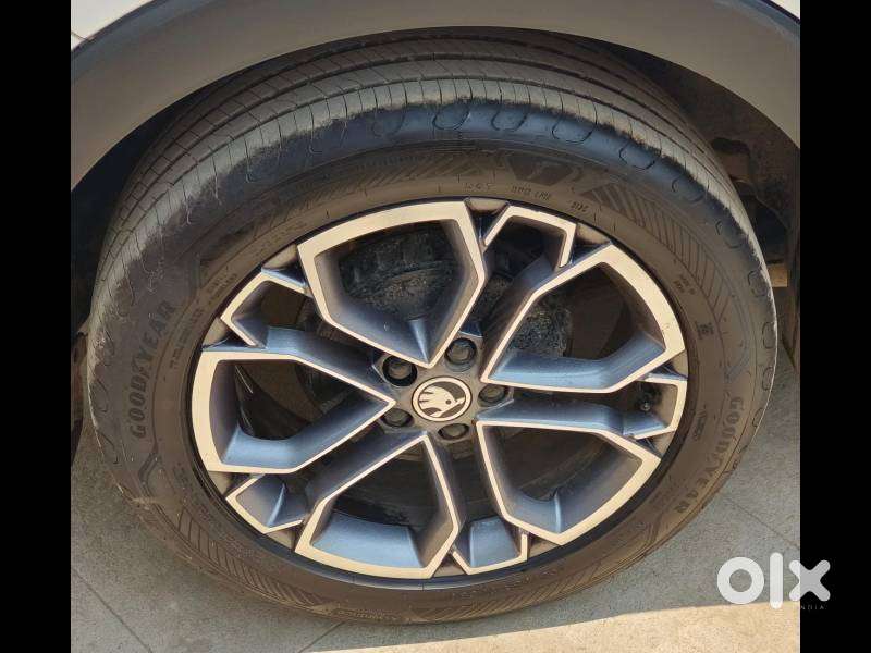 Skoda Kushaq 1.0 Tsi Style At, 2022, Petrol