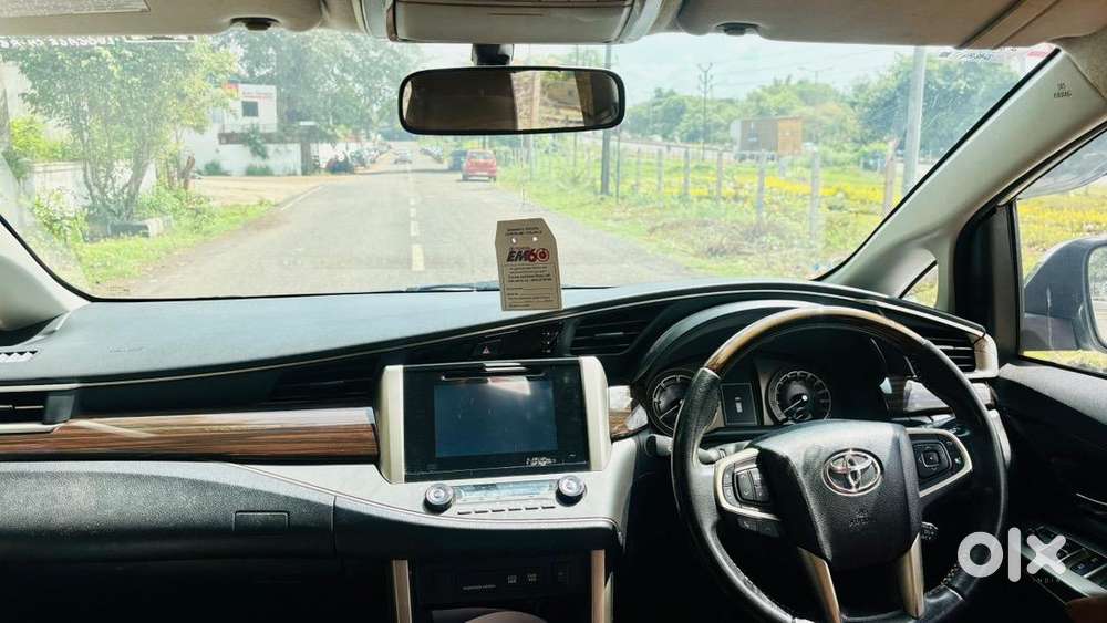 Toyota Innova Crysta 2017