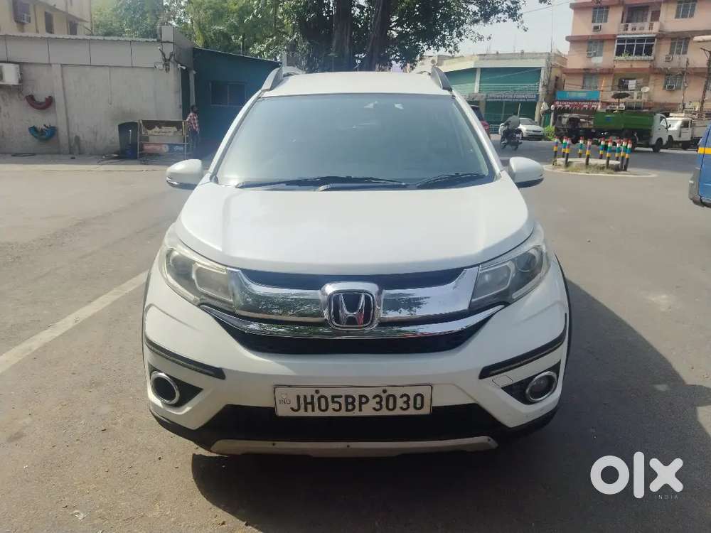 Honda Br-v Diesel Milage 24 Plus 7 Seater Dawn Payment 50000 Only