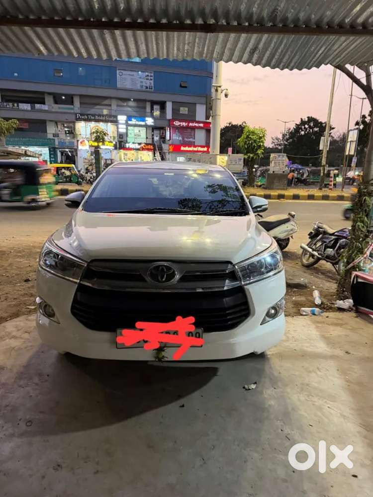 Toyota Innova Crysta 2016 Diesel 118000 Km Driven