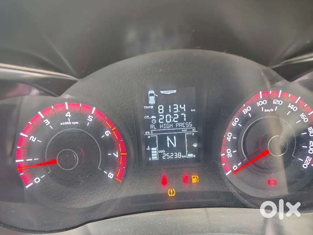 Mahindra Xuv300 1.2 W6 2023