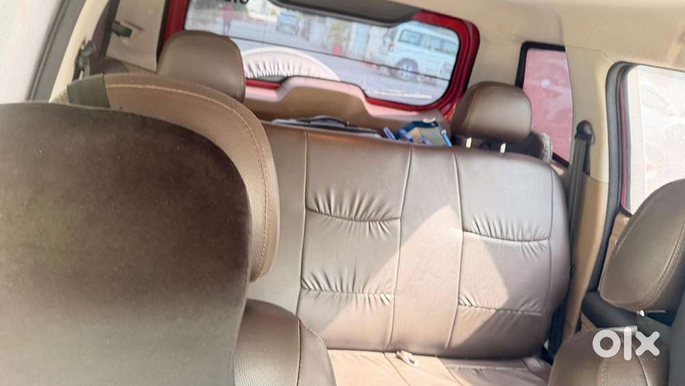 Mahindra Tuv 300 2018