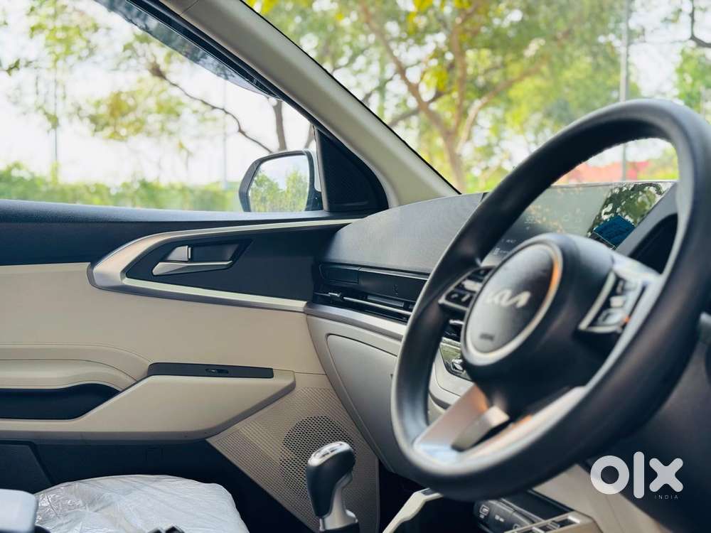 Kia Carens 1.4 Prestige 7 Str, 2024, Petrol