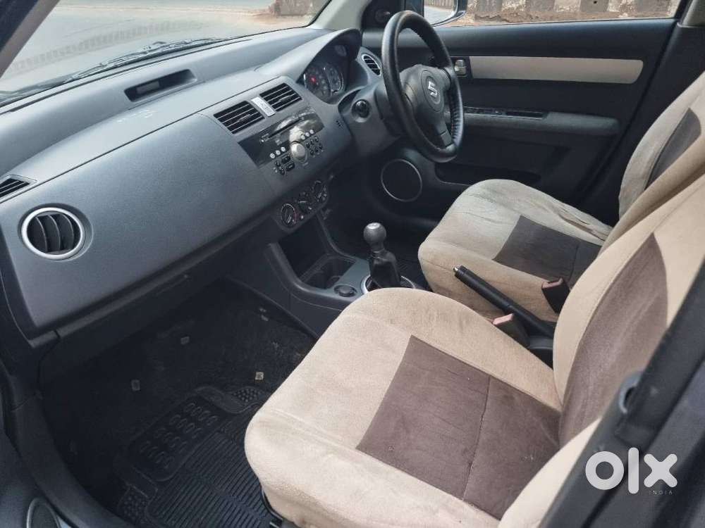 Maruti Suzuki Swift Dzire 1.2 Vxi Bsiv, 2011, Petrol
