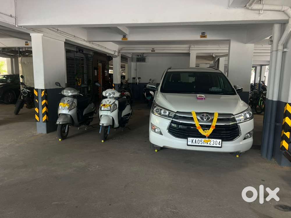 Toyota Innova Crysta 2018 Diesel Well Maintained