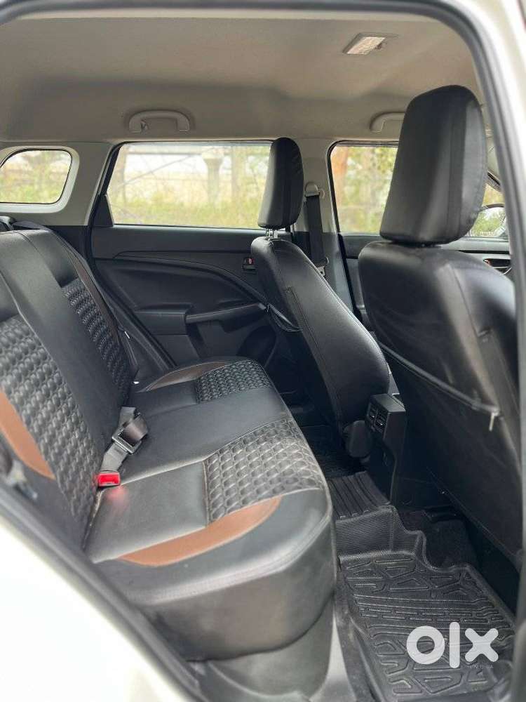 Maruti Suzuki Brezza 1.5 Lxi Cng, 2024, Cng & Hybrids