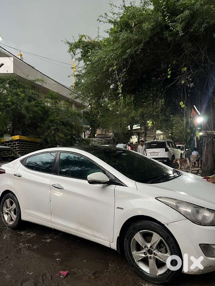 Hyundai Elantra Petrol 2014