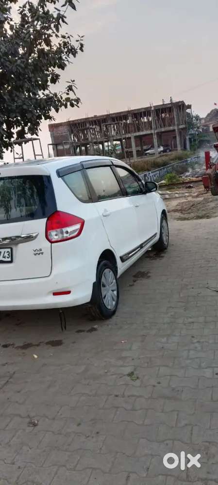 Maruti Suzuki Ertiga 2018 Cng & Hybrids 180000 Km Driven