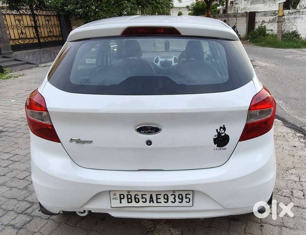 Ford Figo 1.2p Trend Mt, 2015, Petrol