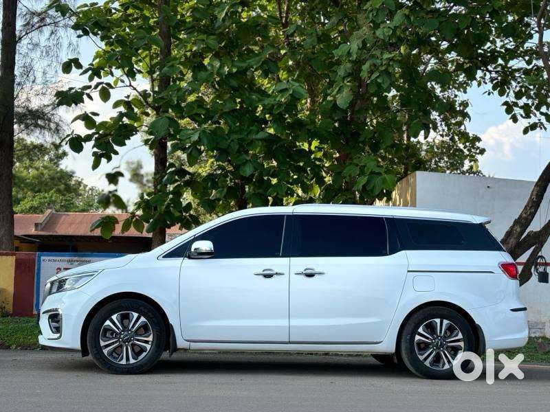 Kia Carnival Limousine Plus 7 STR, 2023, Diesel