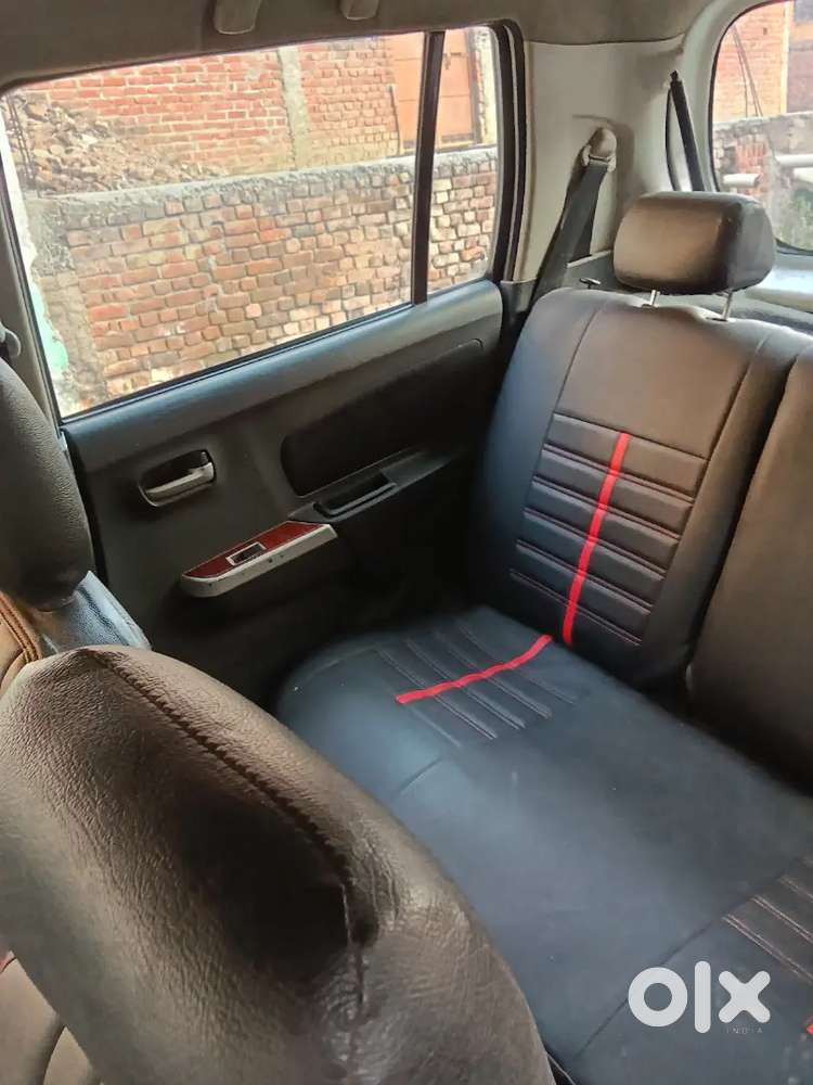 Car Me Koi Bhi Kami Nhi Hai