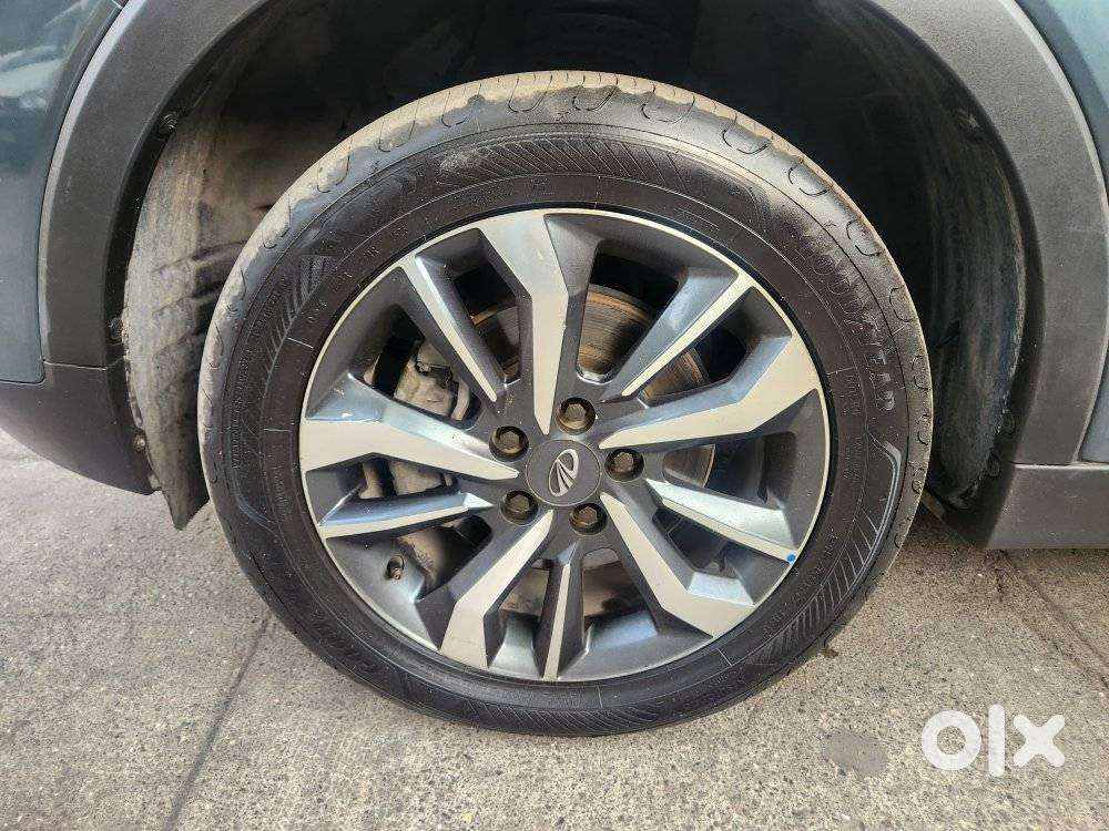 Mahindra Xuv300 W8 (o) 1.5 Diesel Amt, 2021, Diesel