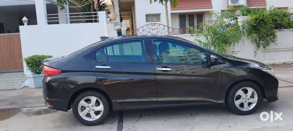 Honda City V Mt Sunroof, 2014, Diesel