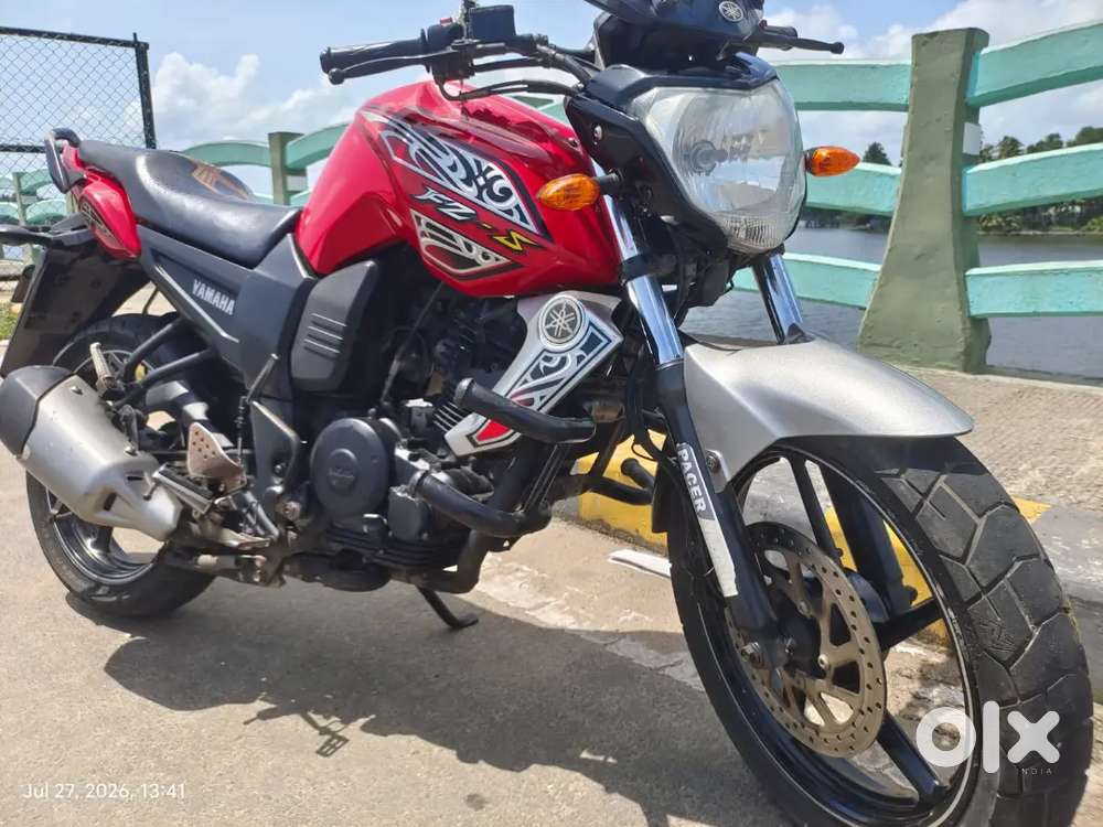 Yamaha FZ1 2014 km ഡ്രൈവൻ ലോ കിലോമീറ്റർ