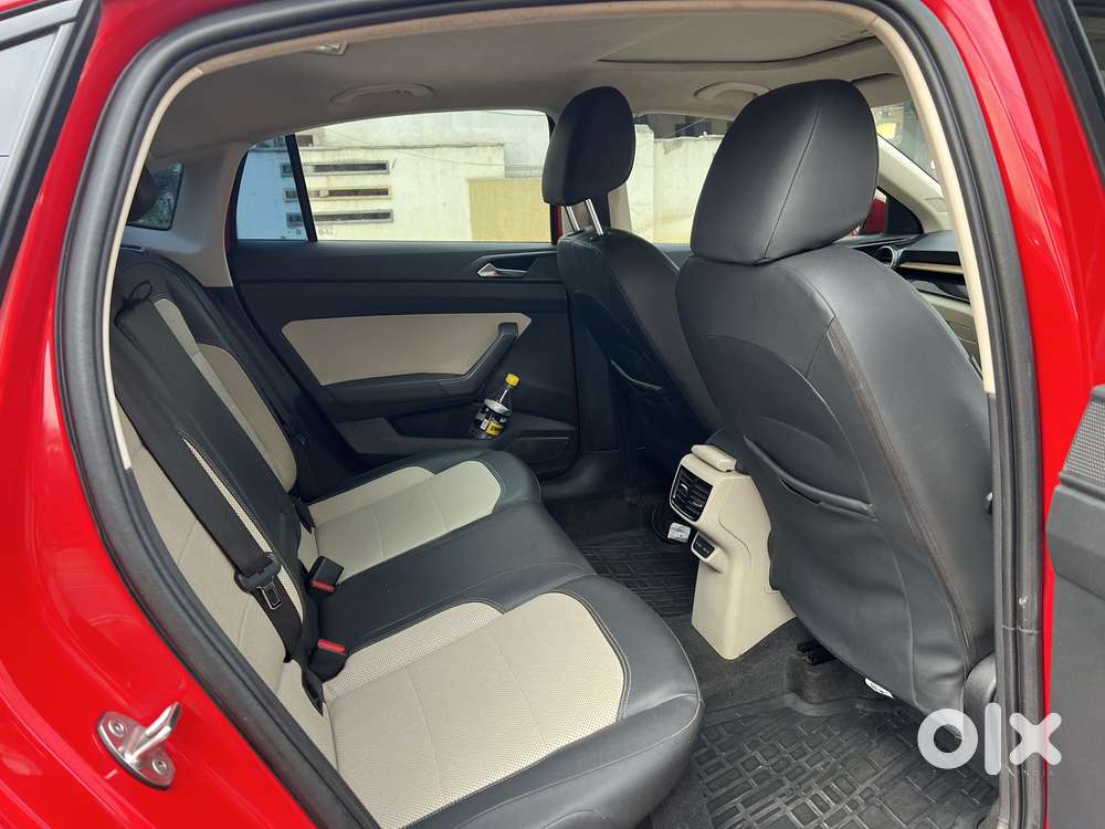 Skoda Slavia Style 1.0l Tsi At, 2022, Petrol