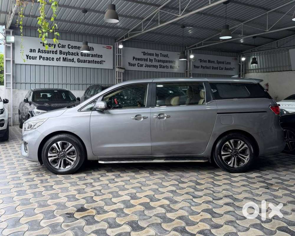 Kia Carnival Premium, 2022, Diesel