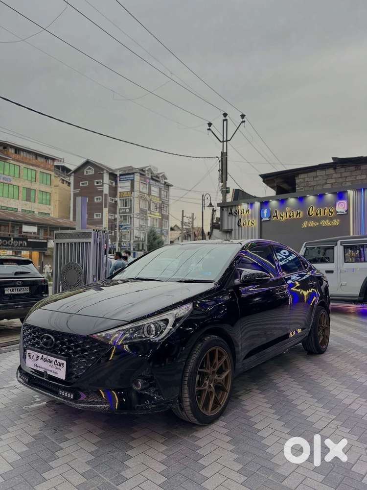 Hyundai Verna, 2023, Petrol