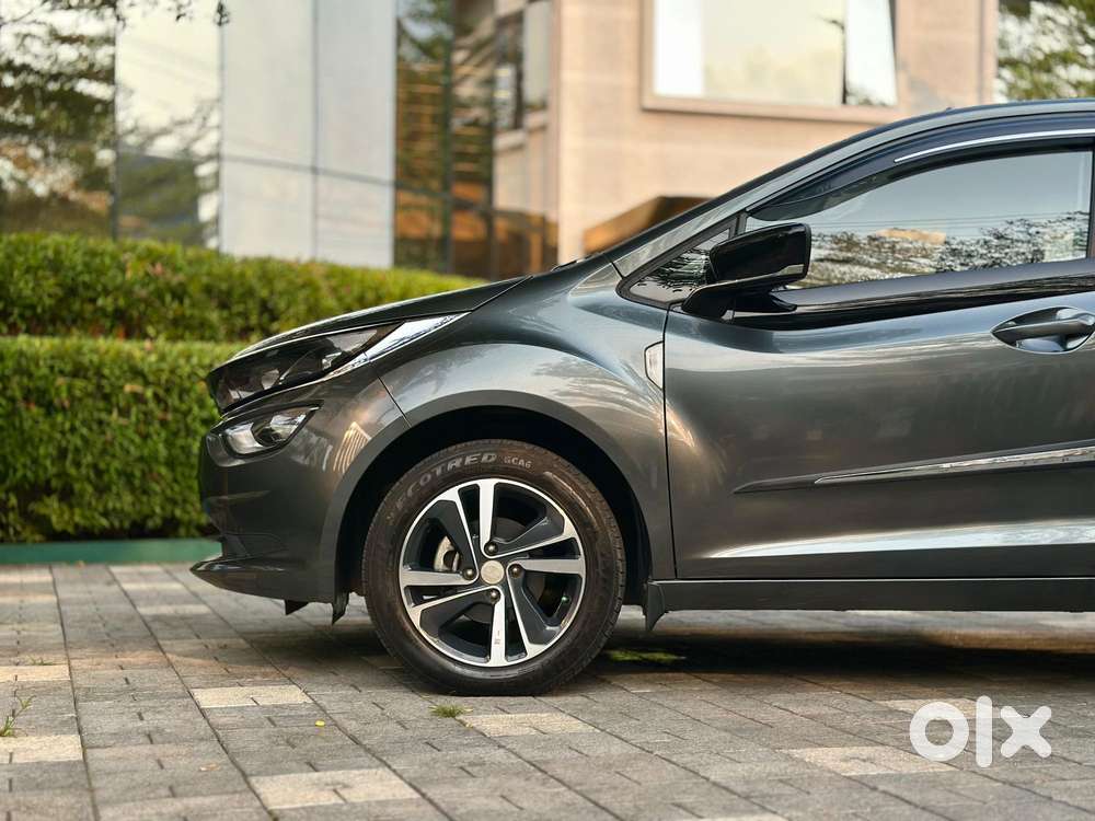 Tata Altroz 1.2 Xz Plus Rtn Dct, 2023, Petrol