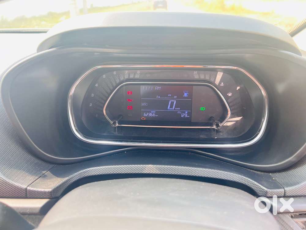 Tata Nexon Smart 2024