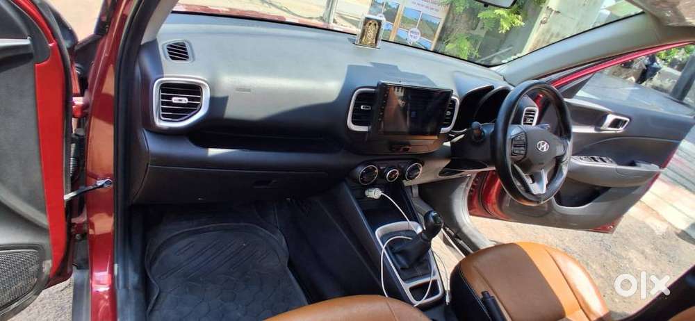 Hyundai Venue 2022 Petrol Good Condition