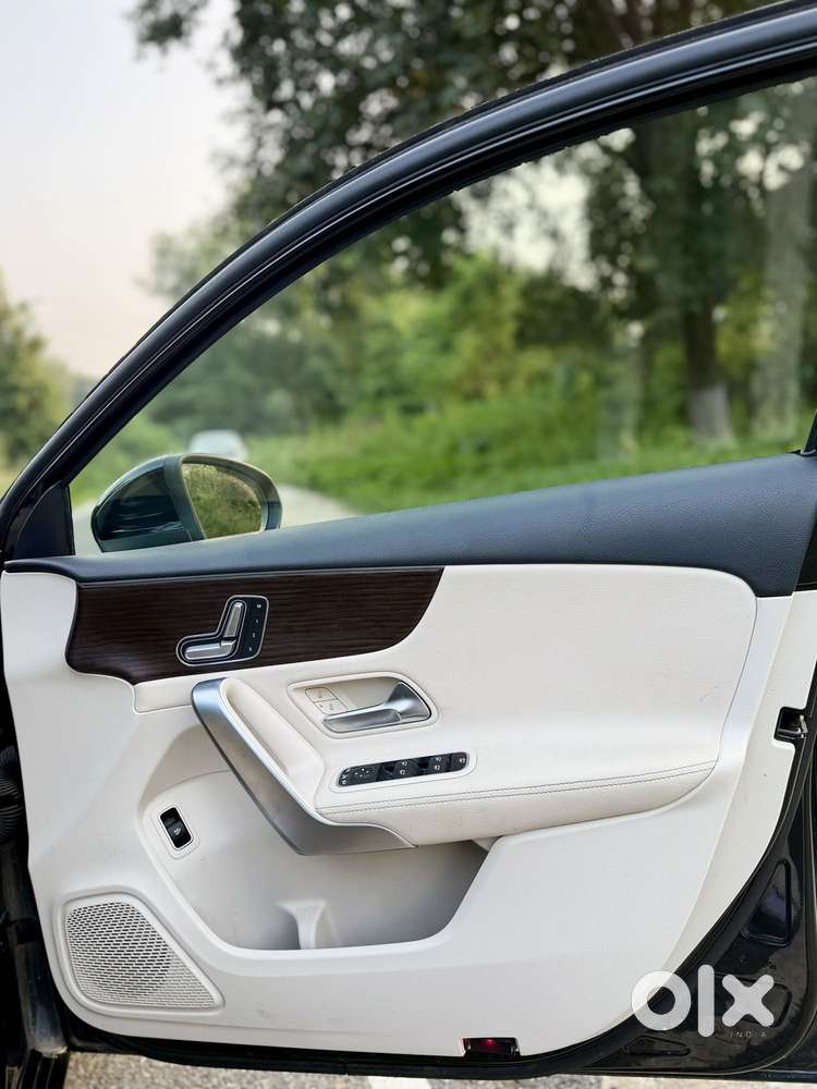 Mercedes-benz A-class Limousine 1.3 A 200, 2024, Petrol