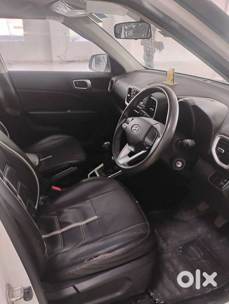 Hyundai Venue S 1.2 Petrol, 2022, Petrol