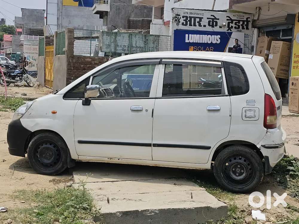 Maruti Suzuki Zen Estilo 2010