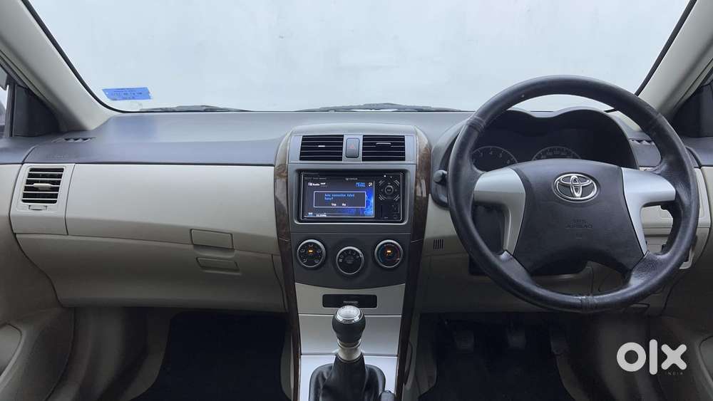 Toyota Corolla Altis 1.8 J, 2013, Petrol