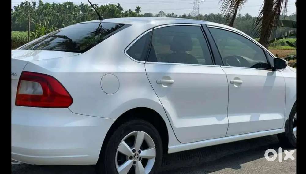 Skoda Rapid 2015 Diesel 155000 Km Driven