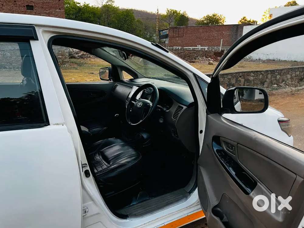 Toyota Innova Diesel 2.5 Urgent Sale