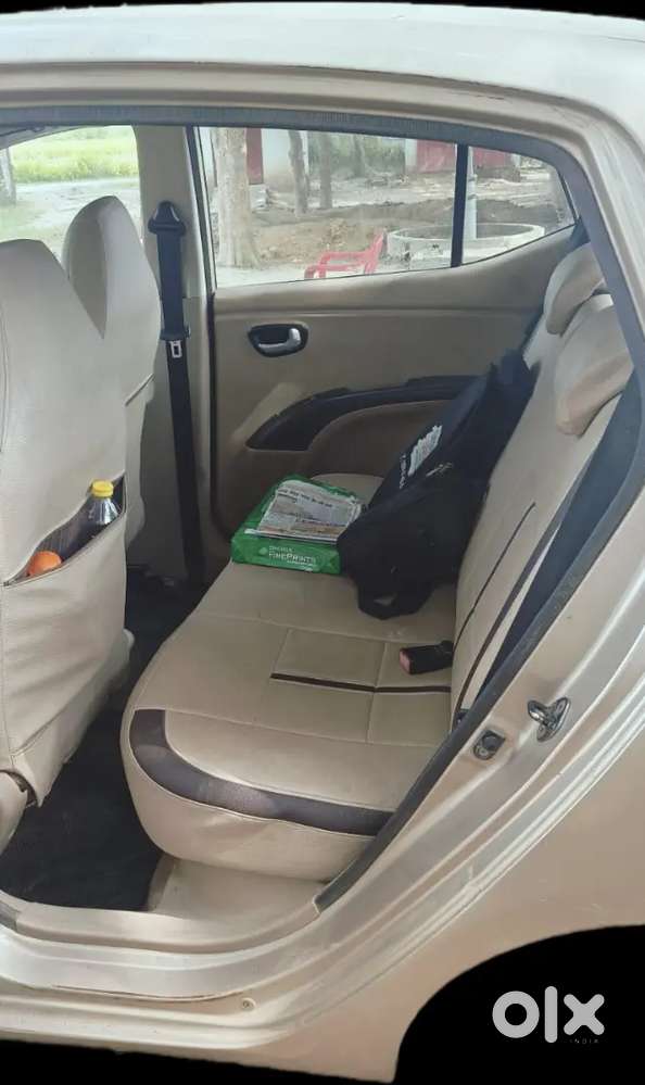 I10 Sportz 1.2 Golden Colour 2009 Petrol