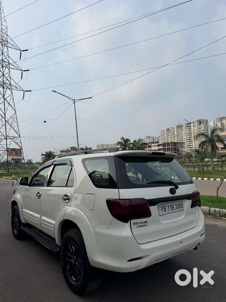 Toyota Fortuner 3.0 4x2 Automatic, 2013, Diesel