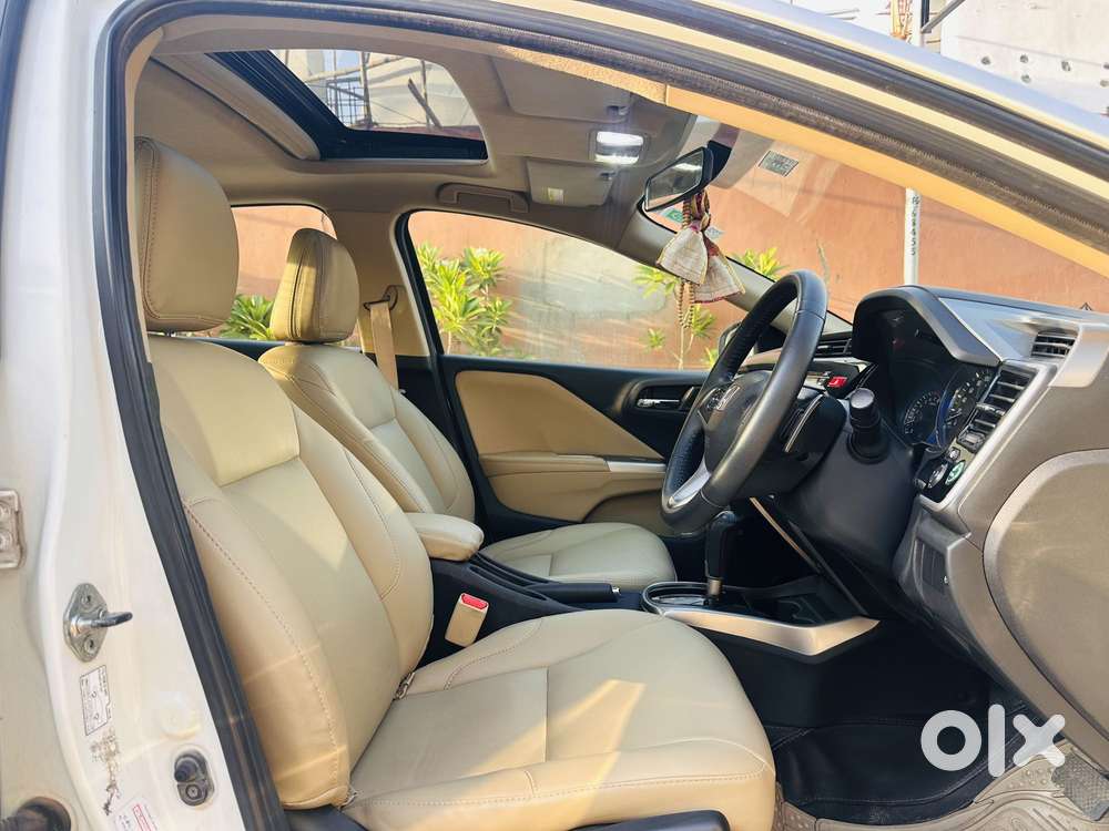 Honda City V At Sunroof, 2015, Petrol