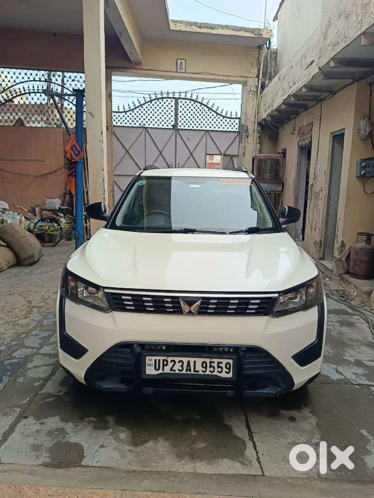 Mahindra Xuv300 Petrol 2023