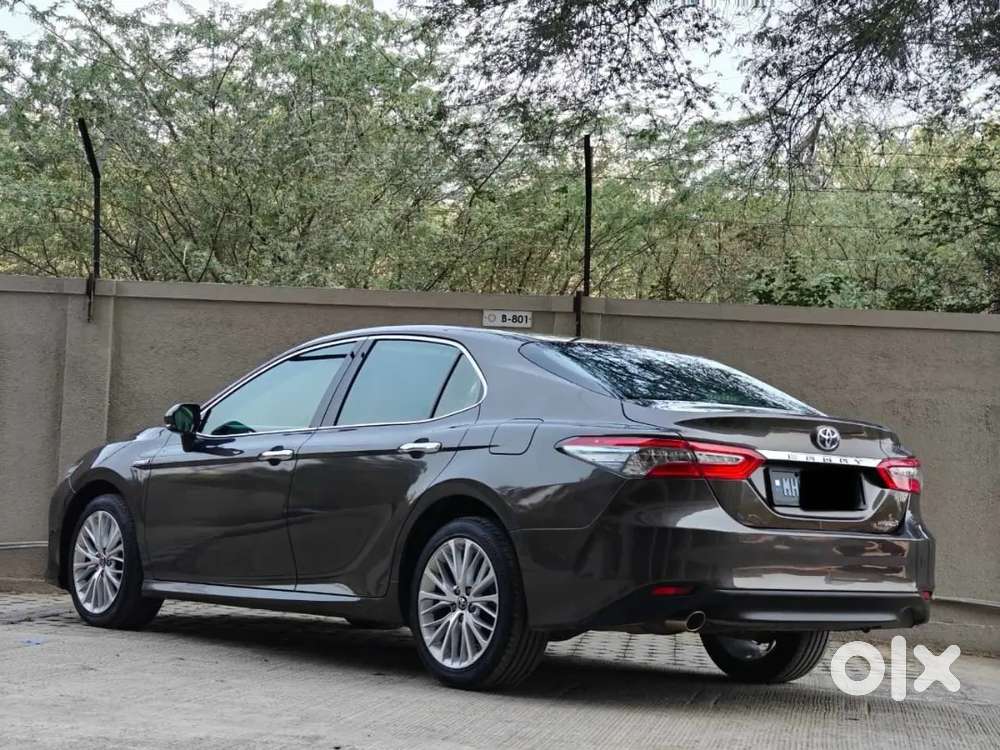 Tayota Camry Hybrid Sunroof 52800 Km