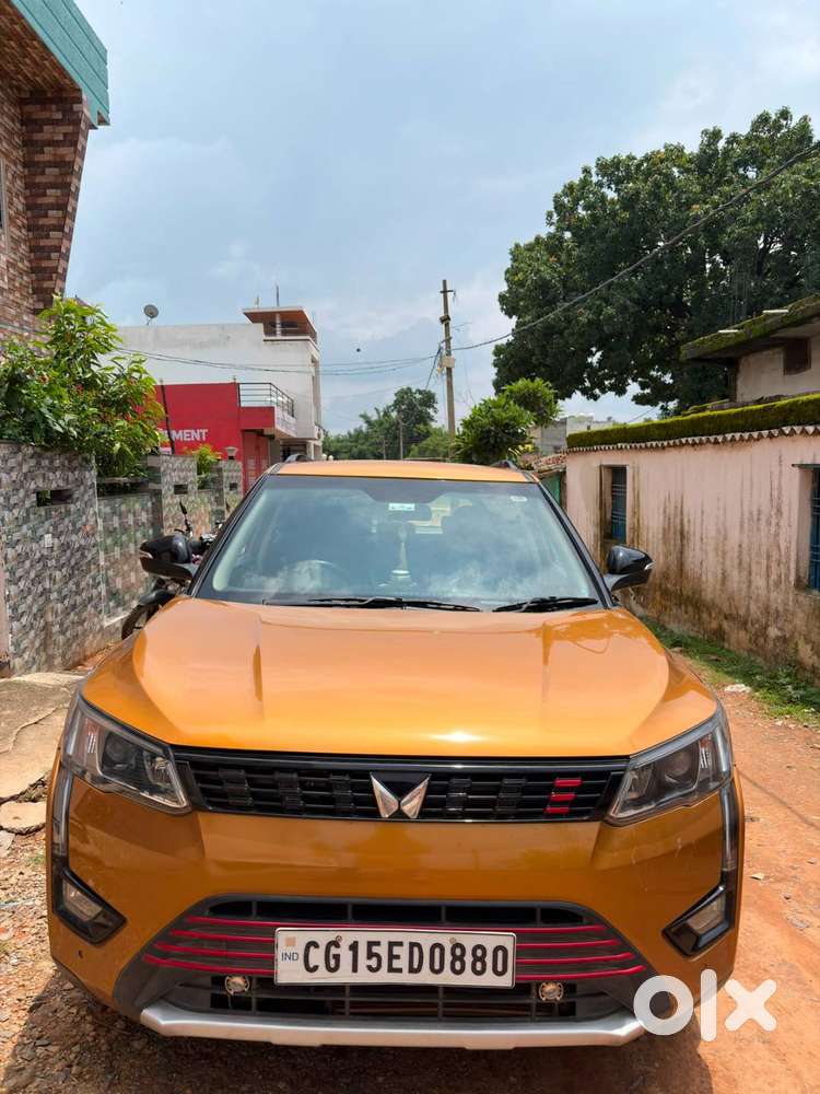 2024 Mahindra Xuv300 W8(o) Petrol - Top Model With Sunroof