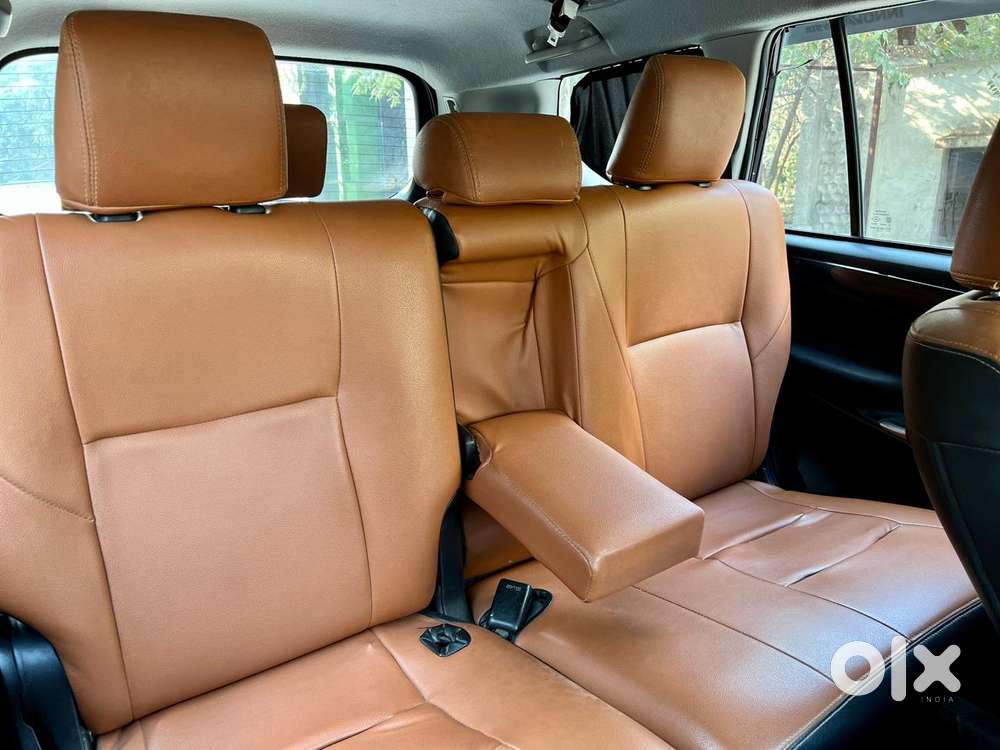 Toyota Innova Crysta 2.4 V 8 Str, 2017, Diesel