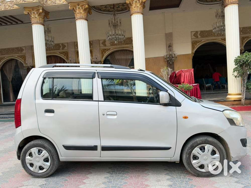 Maruti Suzuki Wagon R Vxi Opt, 2018, Petrol