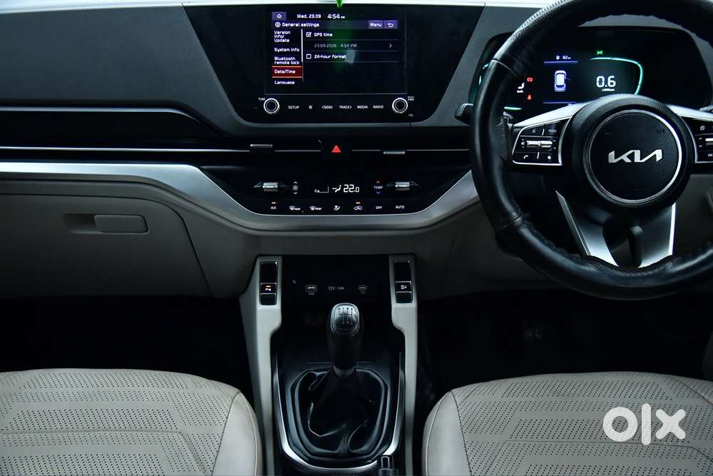 Kia Carens 1.4 Prestige Plus Turbo 7 Str, 2023, Petrol