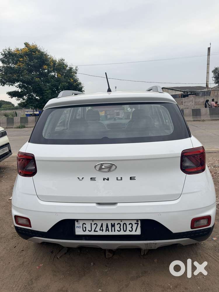 Hyundai Venue 1.2 S (o), 2020, Cng & Hybrids